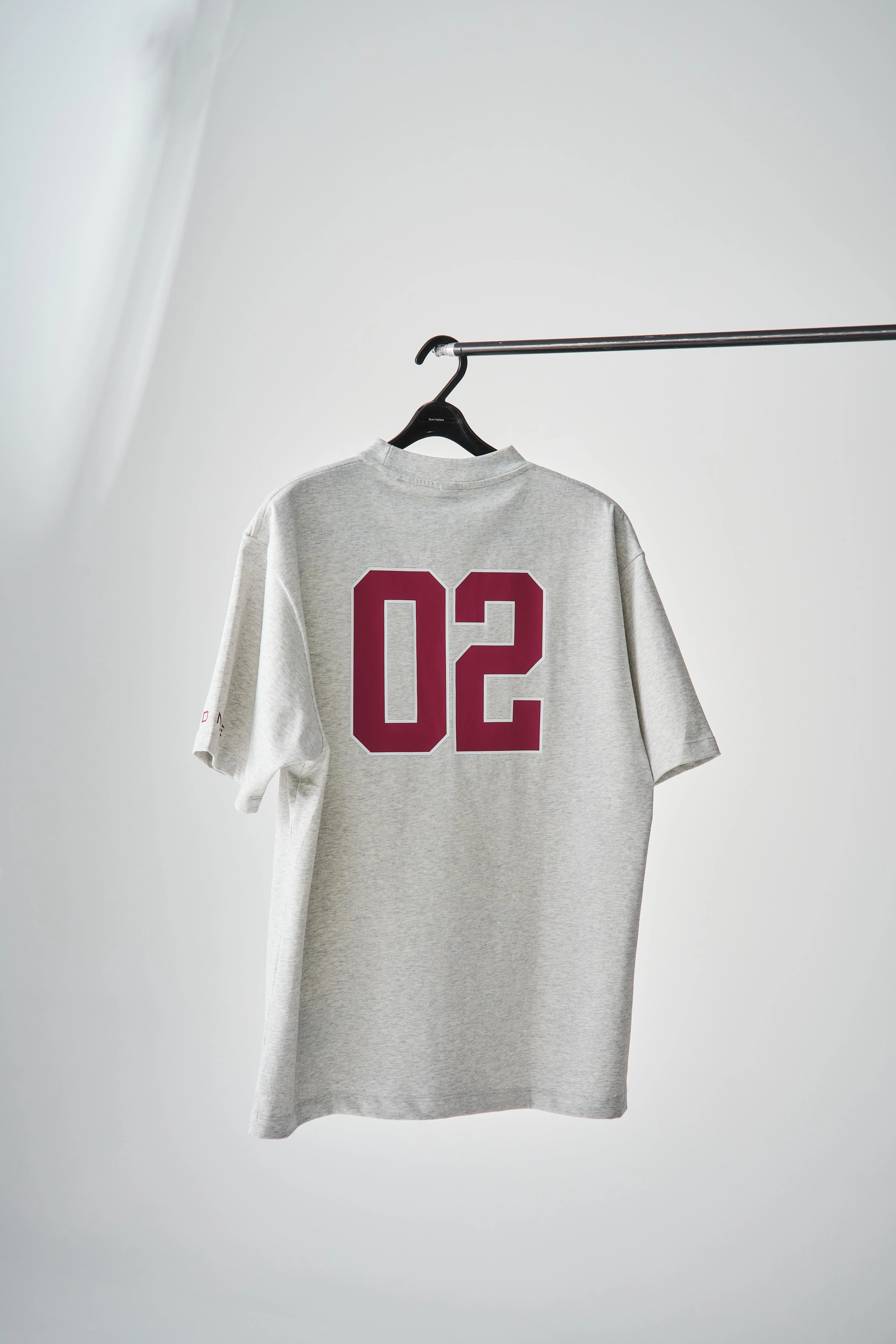 EVDNCE 02 Oversized Tee - Grey Marl / Beet - Image 4