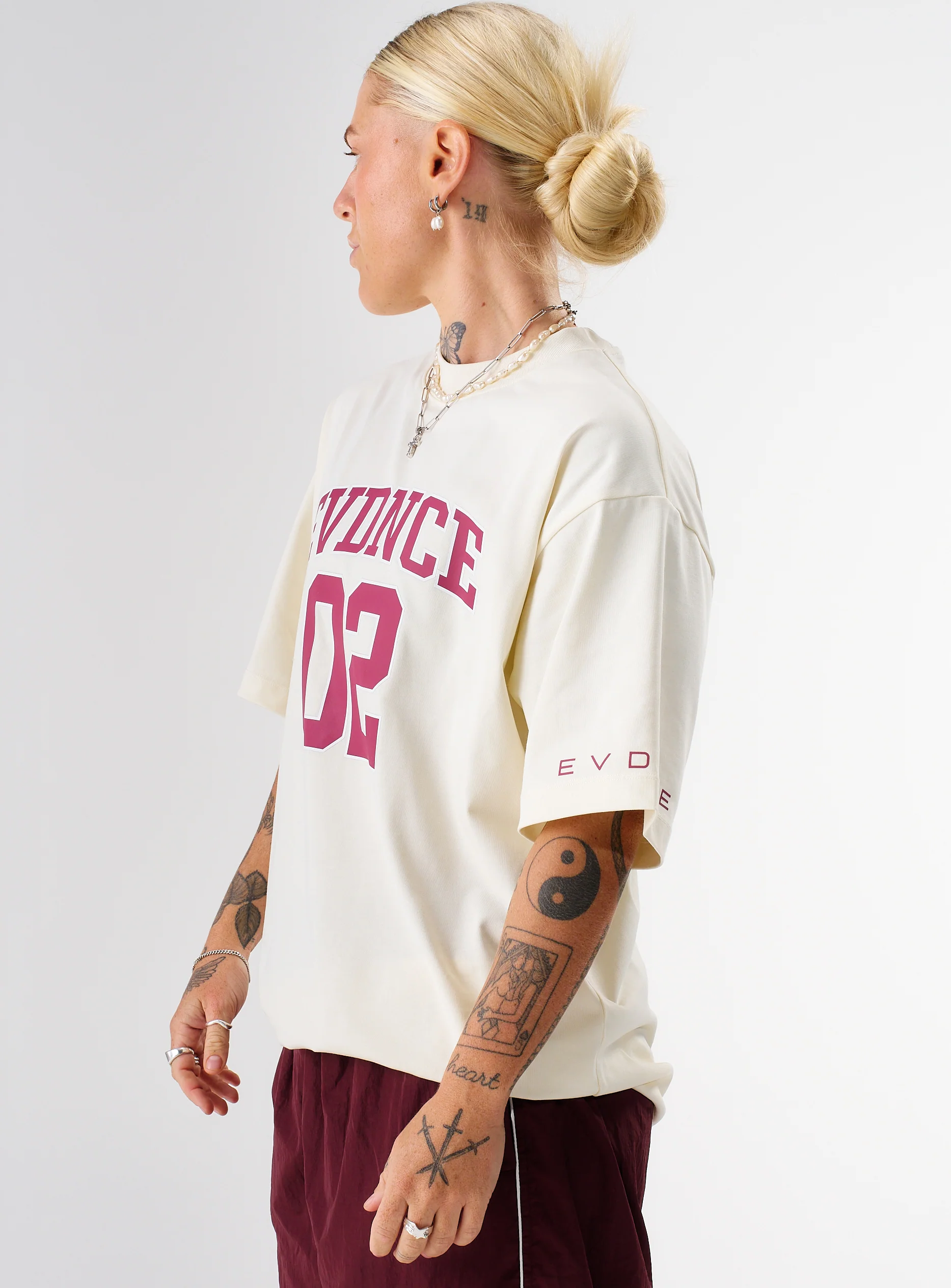 EVDNCE 02 Oversized Tee - Vanilla / Beet - Image 14