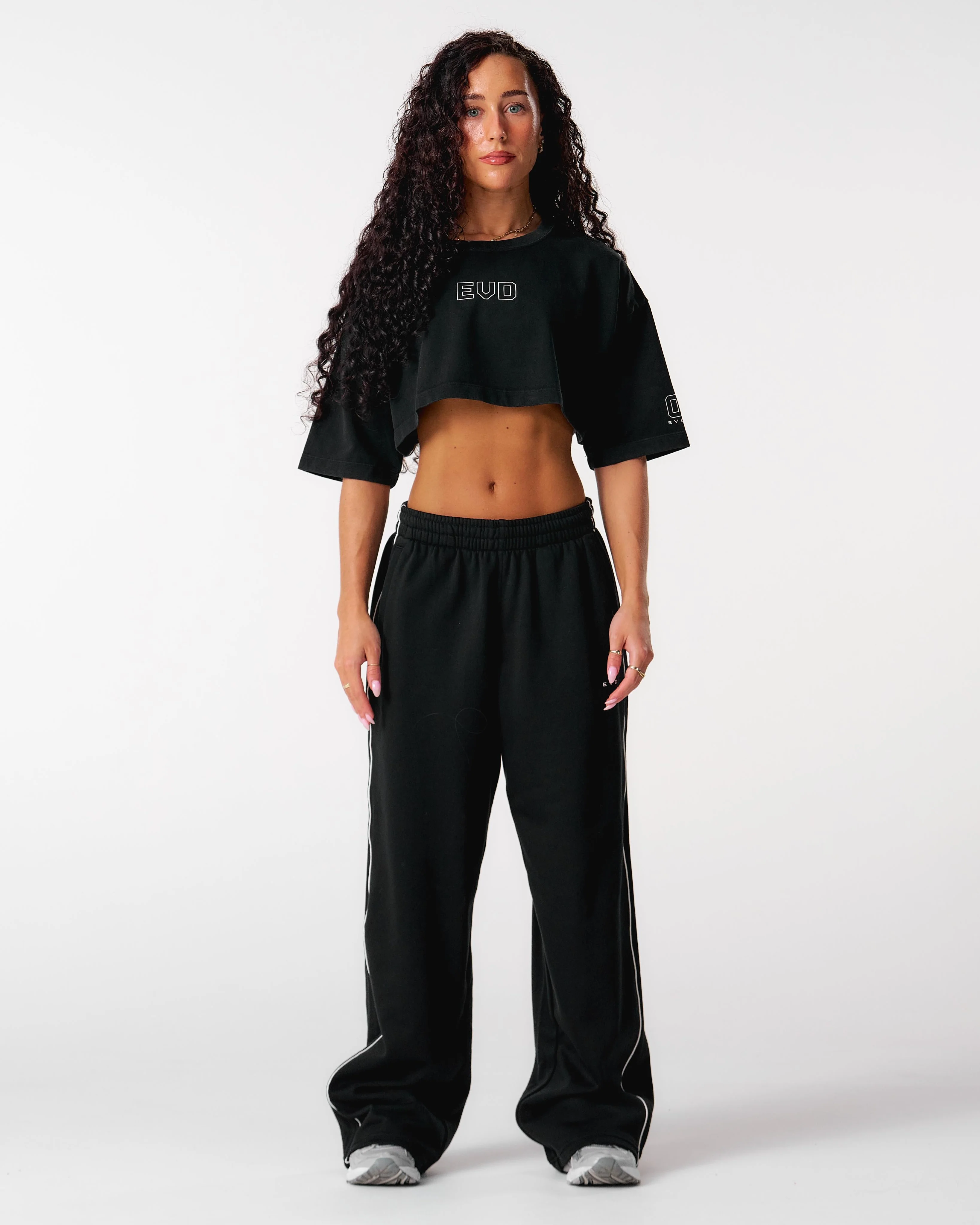 Core Relaxed Track Pants - Black - Image 2