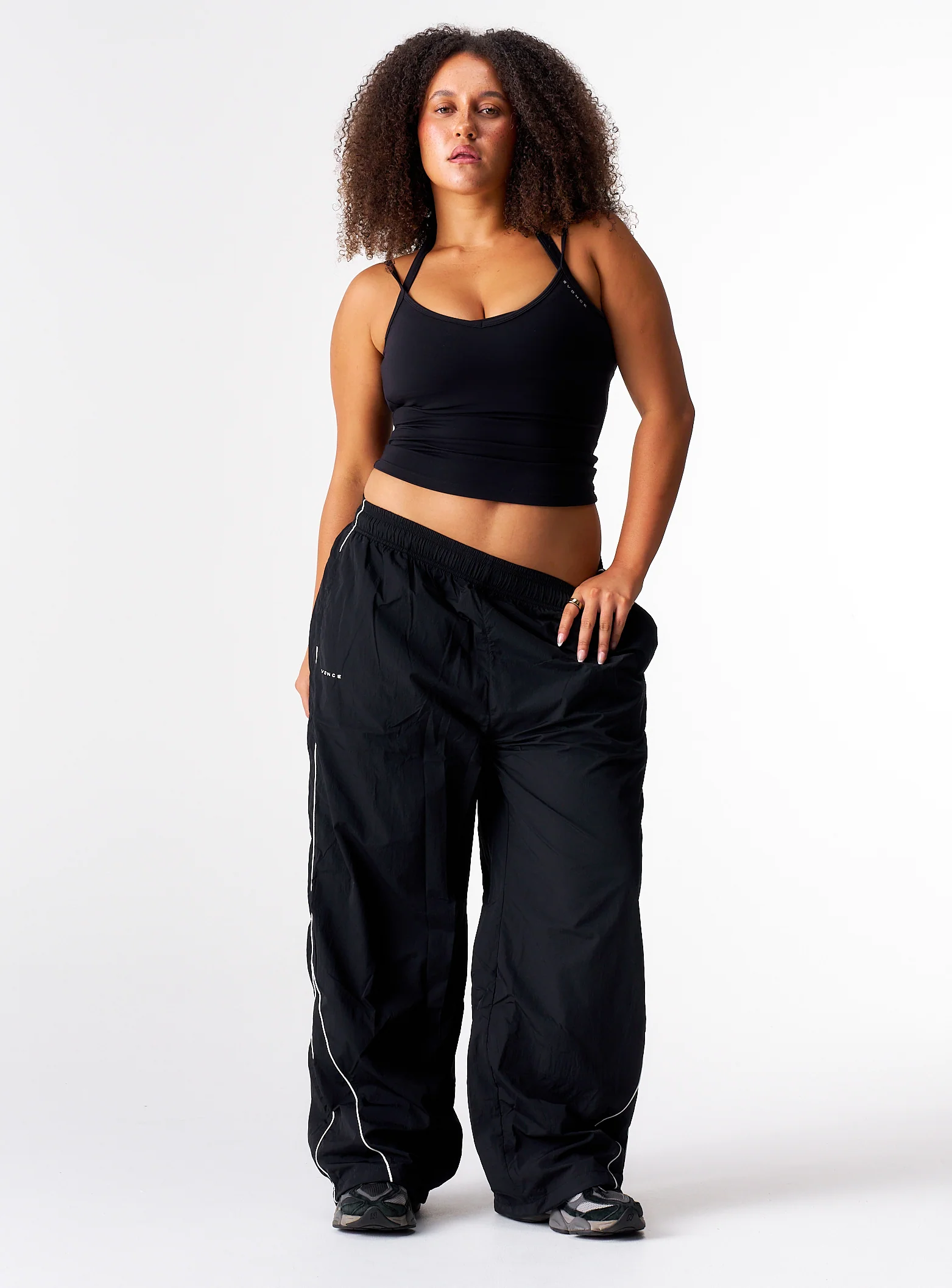 Women's Stride Trackpants - Jet Black