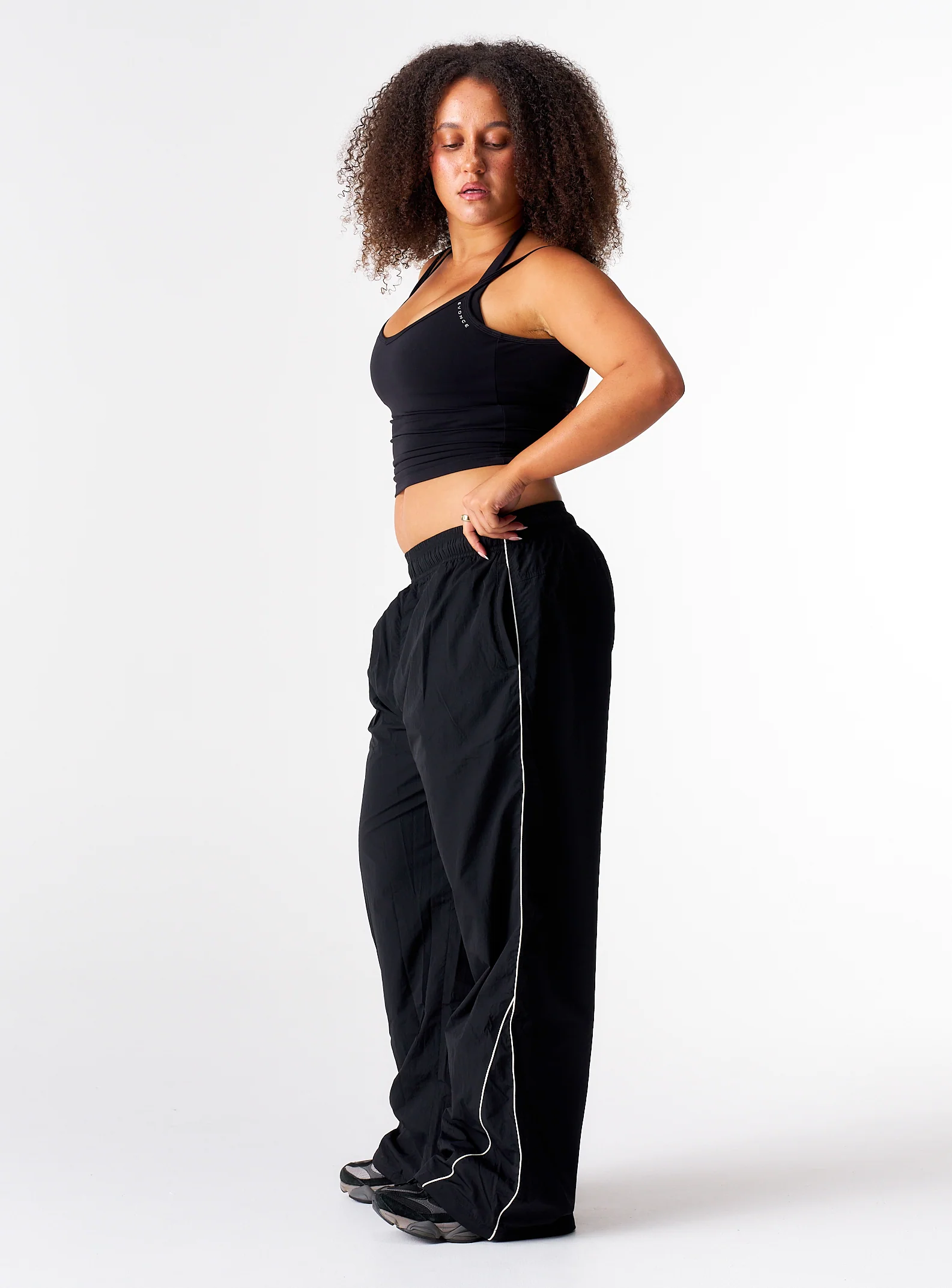 Women's Stride Trackpants - Jet Black - Image 5