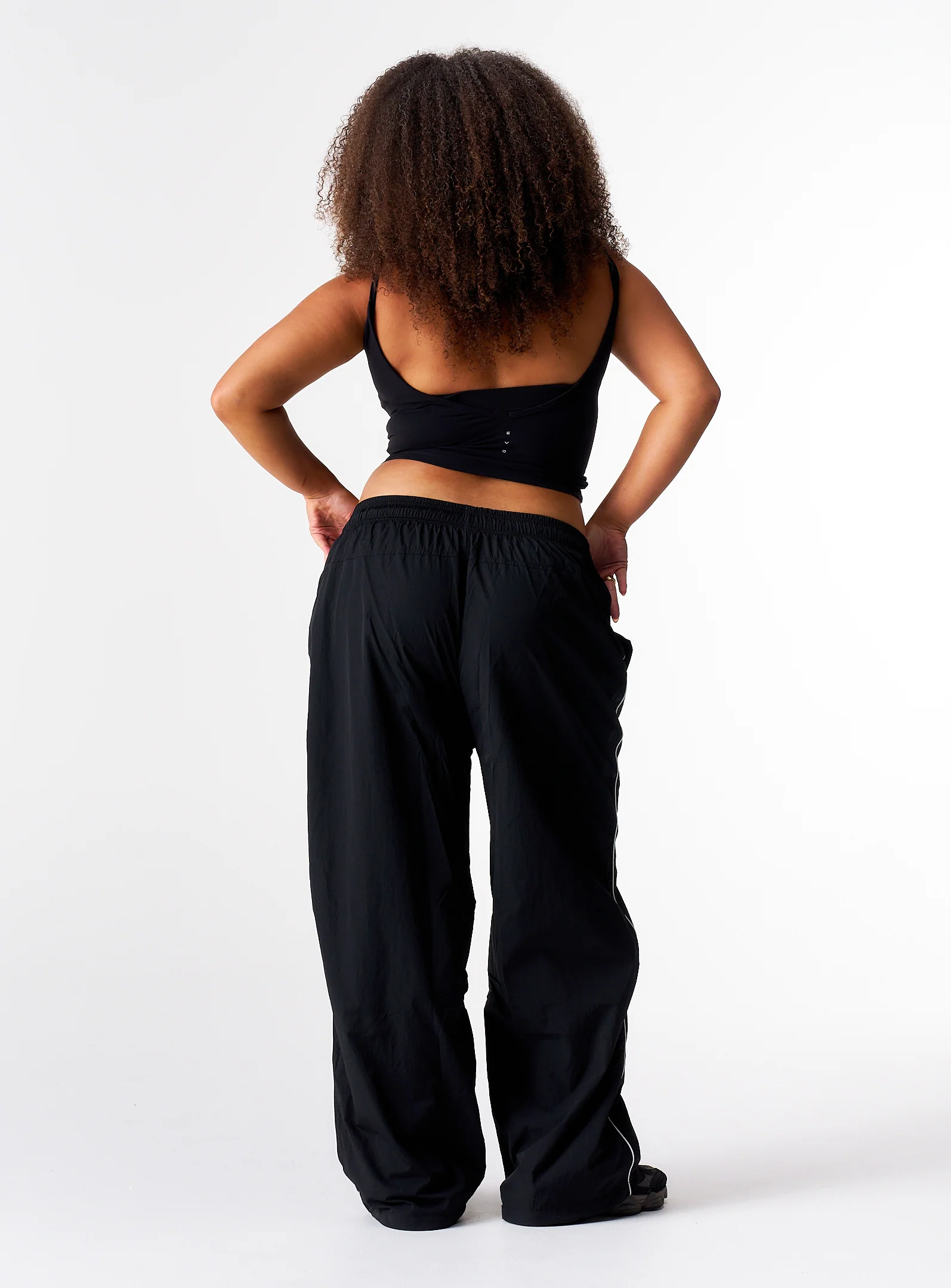 Women's Stride Trackpants - Jet Black - Image 6