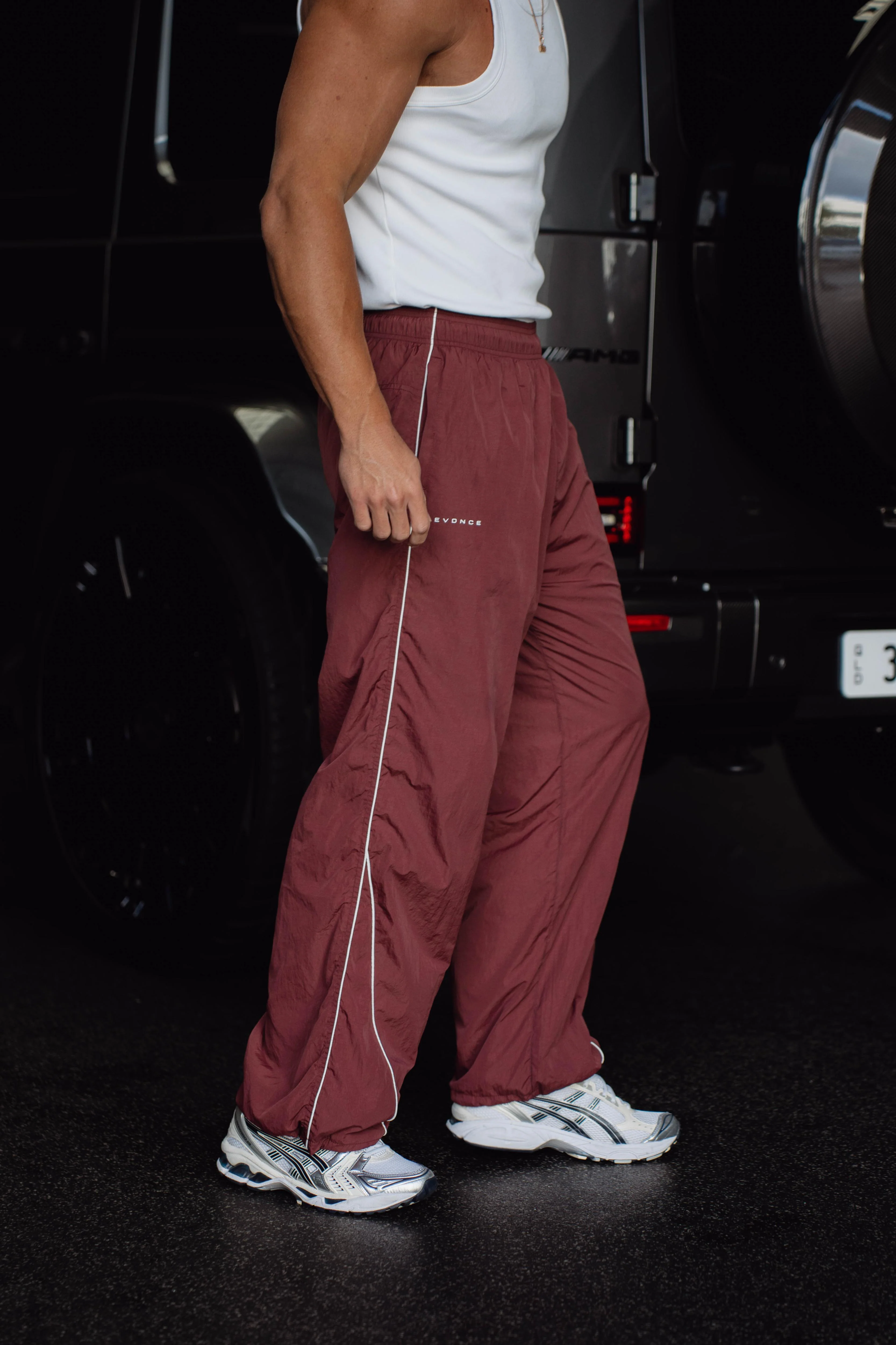 Stride Trackpants - Burgundy - Image 2