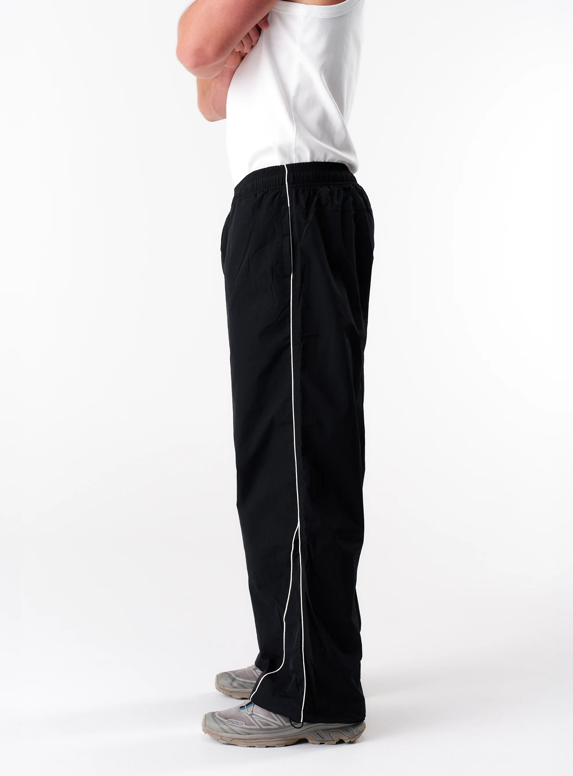 Stride Trackpants - Jet Black - Image 11