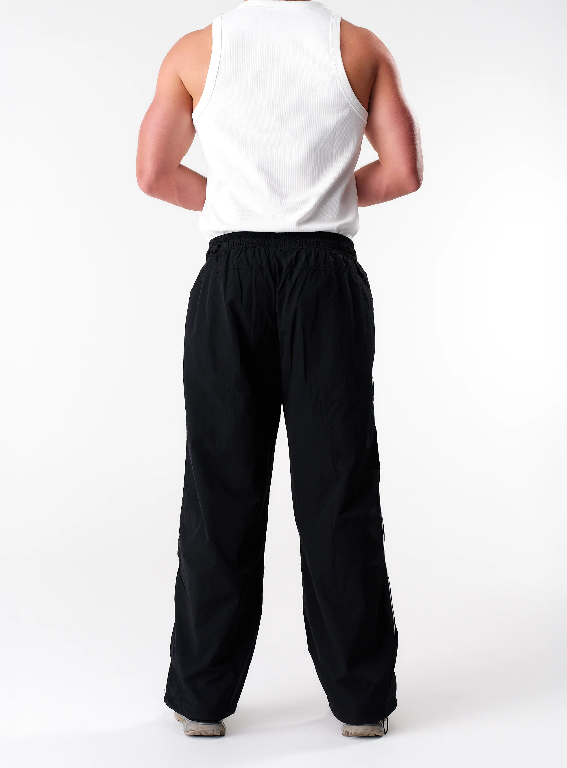 Stride Trackpants - Jet Black - Image 12