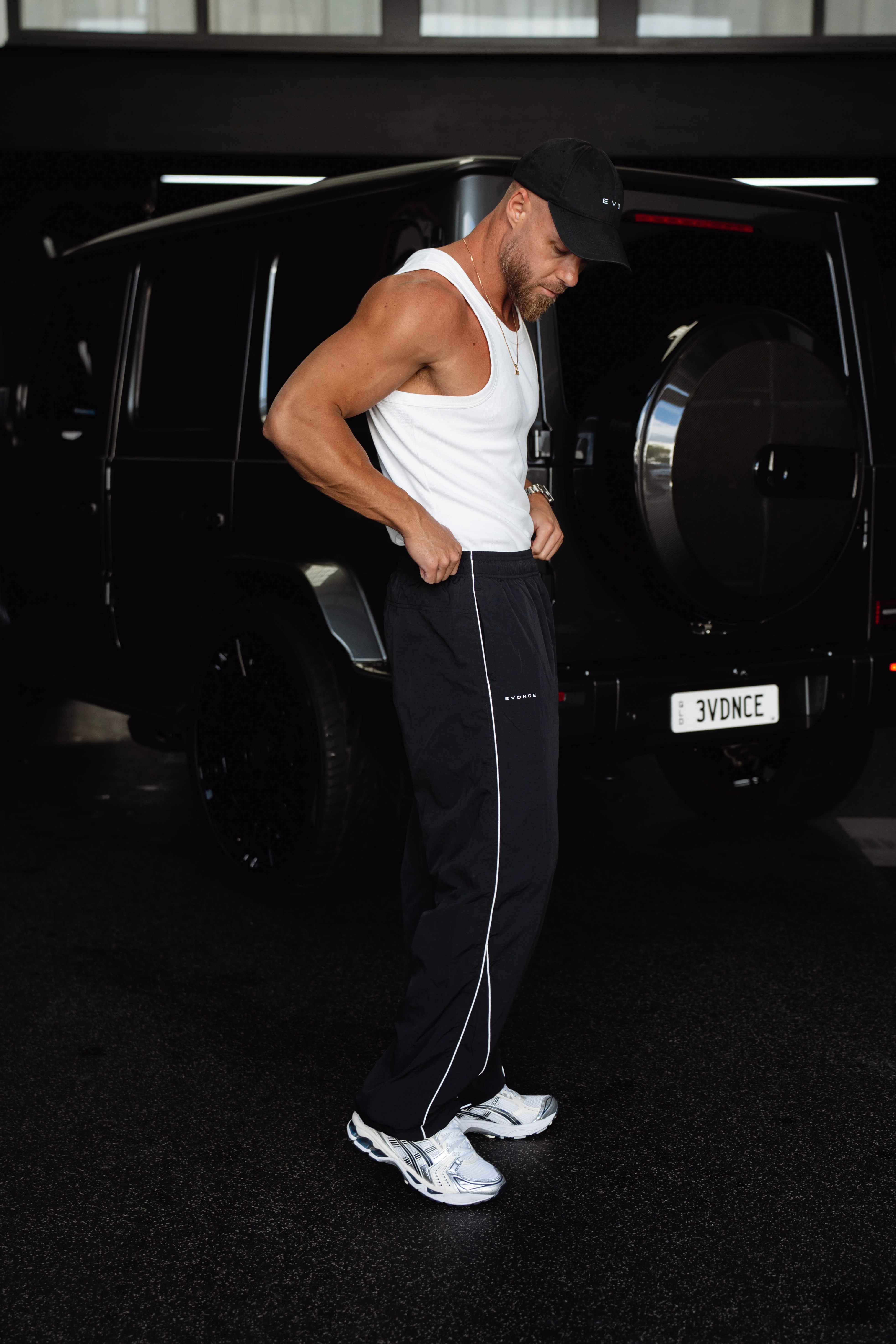 Stride Trackpants - Jet Black - Image 8