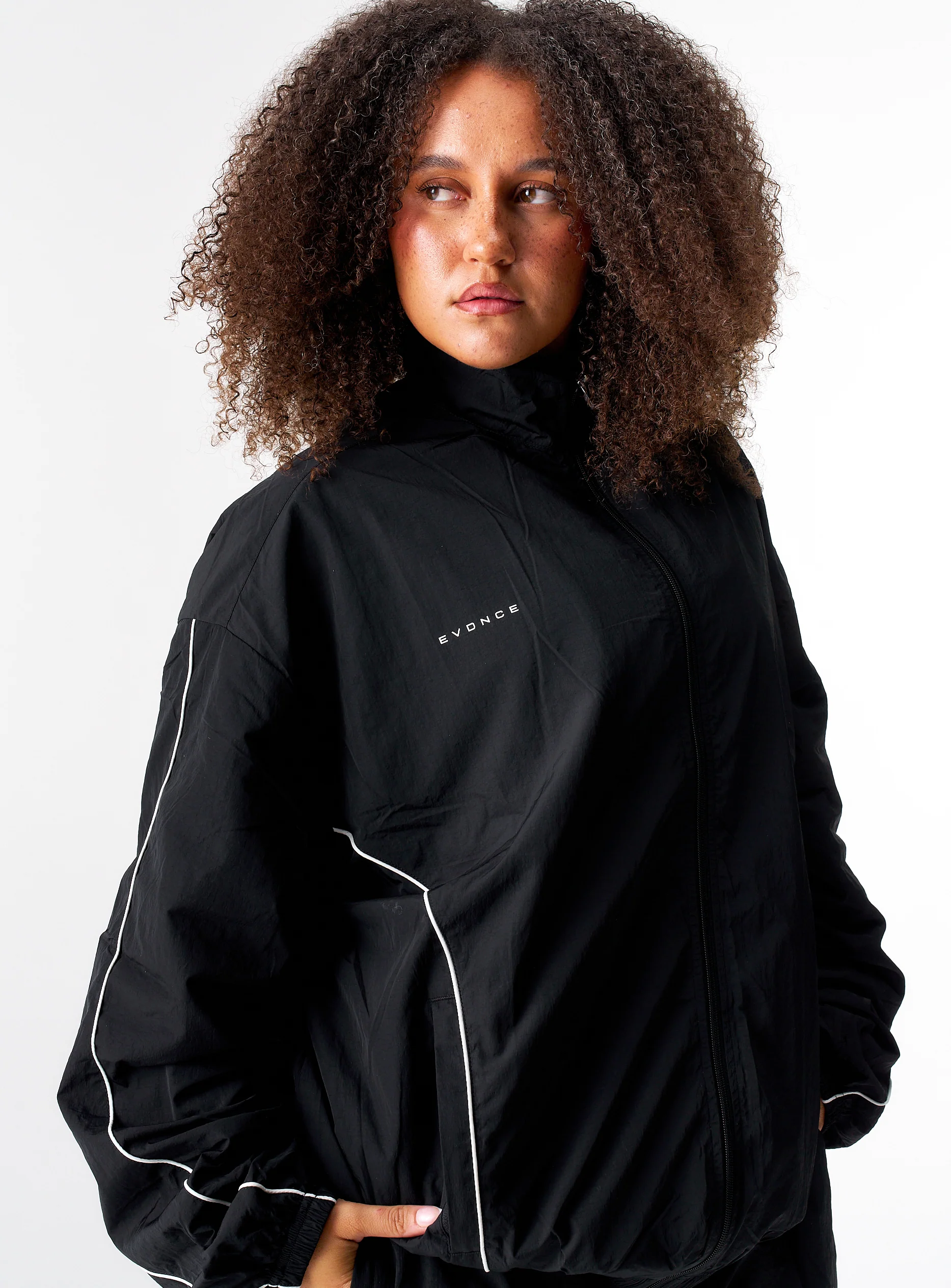 Women's Stride Tracksuit Jacket - Jet Black - Image 2